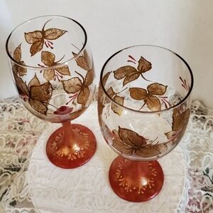 Champagne Wine glasses set of 2, Painted Red and Gold Hammered Leaf Wine Glasses